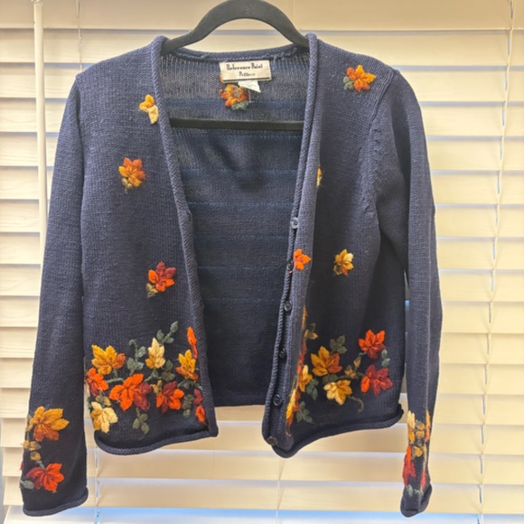 Like New Women's Fall Leaf Embroidered Knit Cardigan Sweater Size PP - Picture 4 of 8